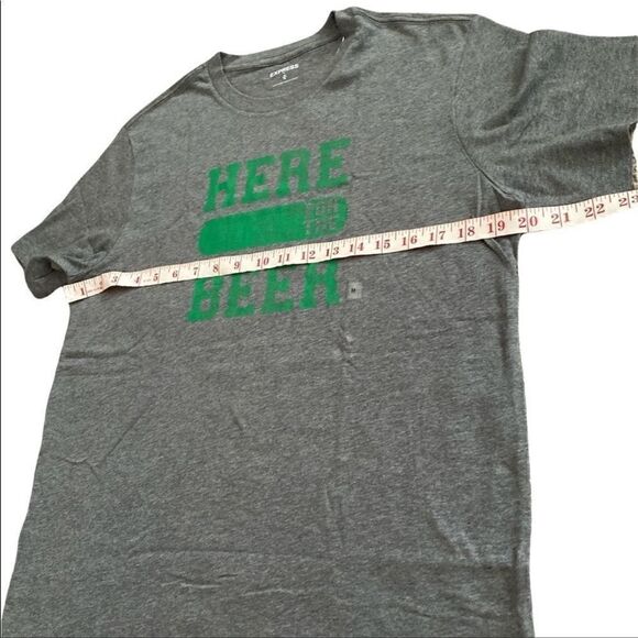 New Express Men’s Crewneck Here For The Beer Logo Tee Size Medium - Picture 2 of 7